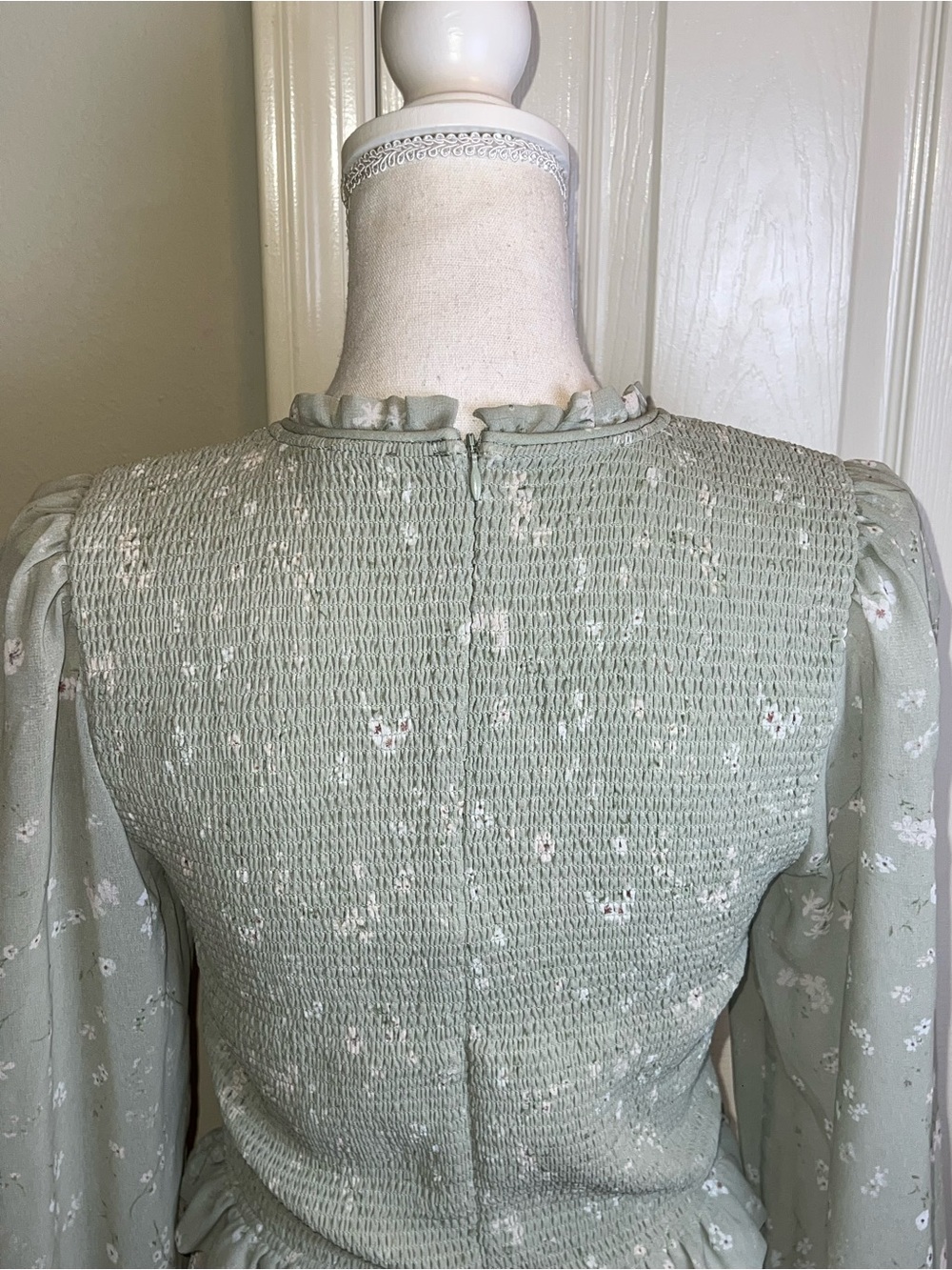 ARITZIA WILFRED Tempest Floral Sheer Sleeves Top - Picture 7 of 11